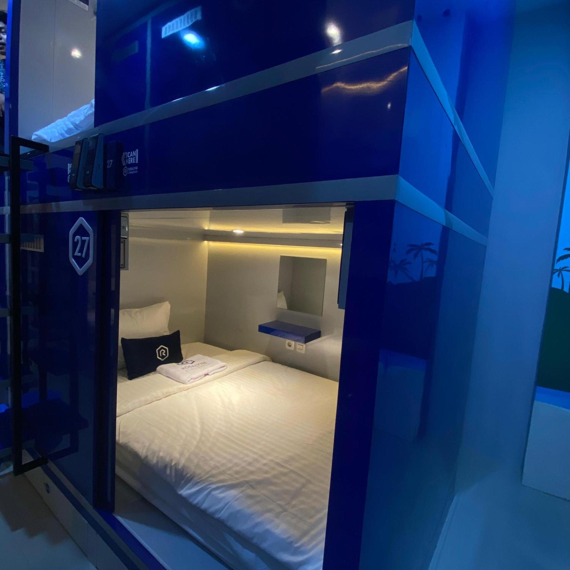 Rosalyne Sleepbox Malioboro 3 Hotell Yogyakarta Eksteriør bilde