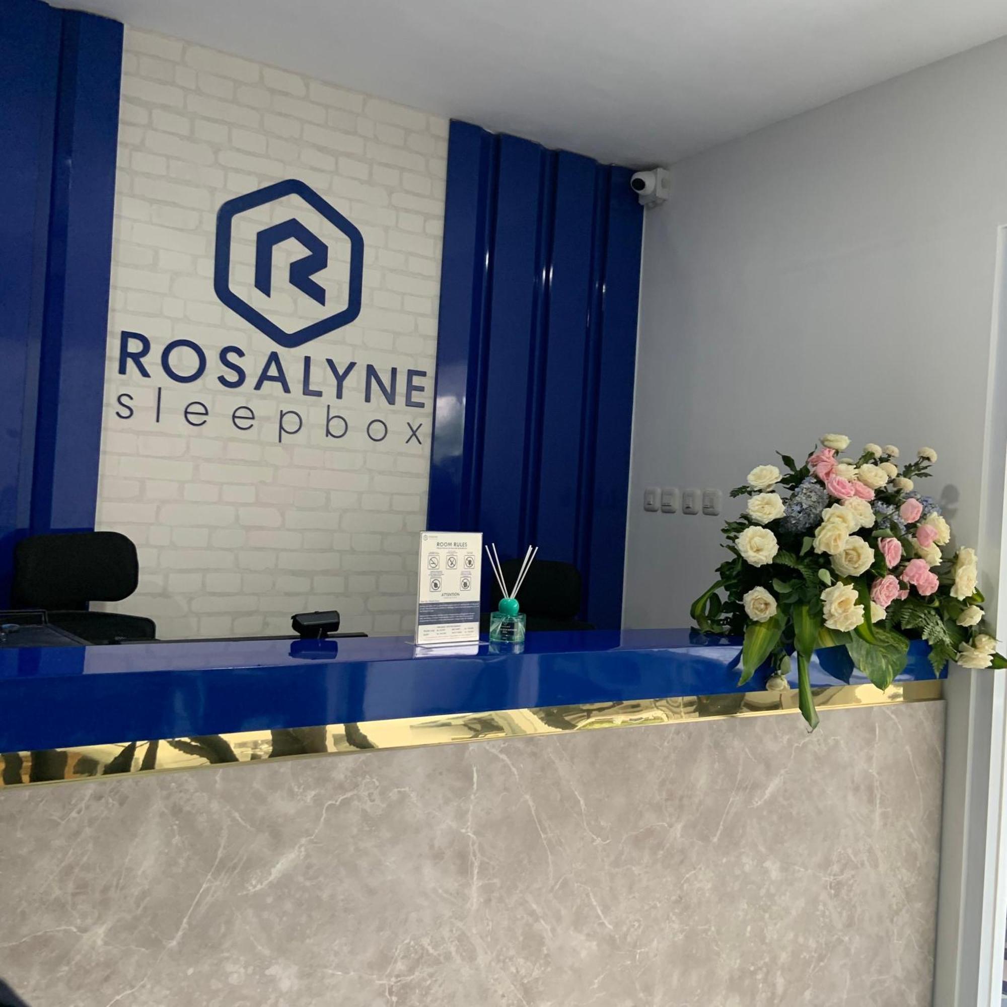 Rosalyne Sleepbox Malioboro 3 Hotell Yogyakarta Eksteriør bilde